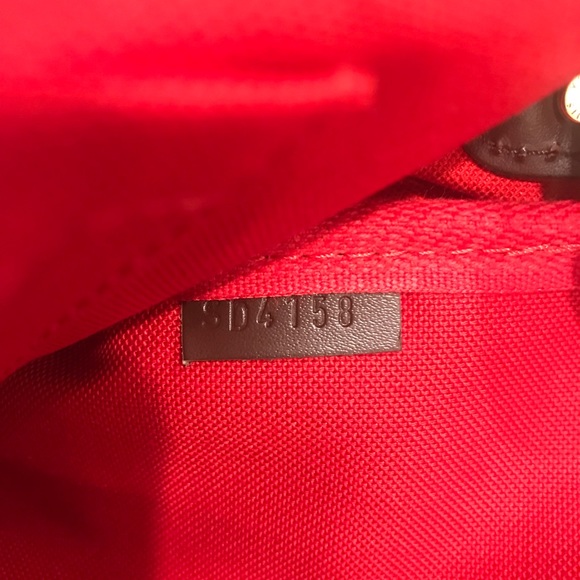 ❌SOLD❌ Louis Vuitton Favorite MM in Damier Ebene - Picture 4 of 6